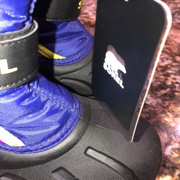 Sorel purple yellow new size 5 winter boots - Picture 7 of 12